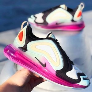 Nike Air Max 720 Black Fossil Pistachio Sneaker